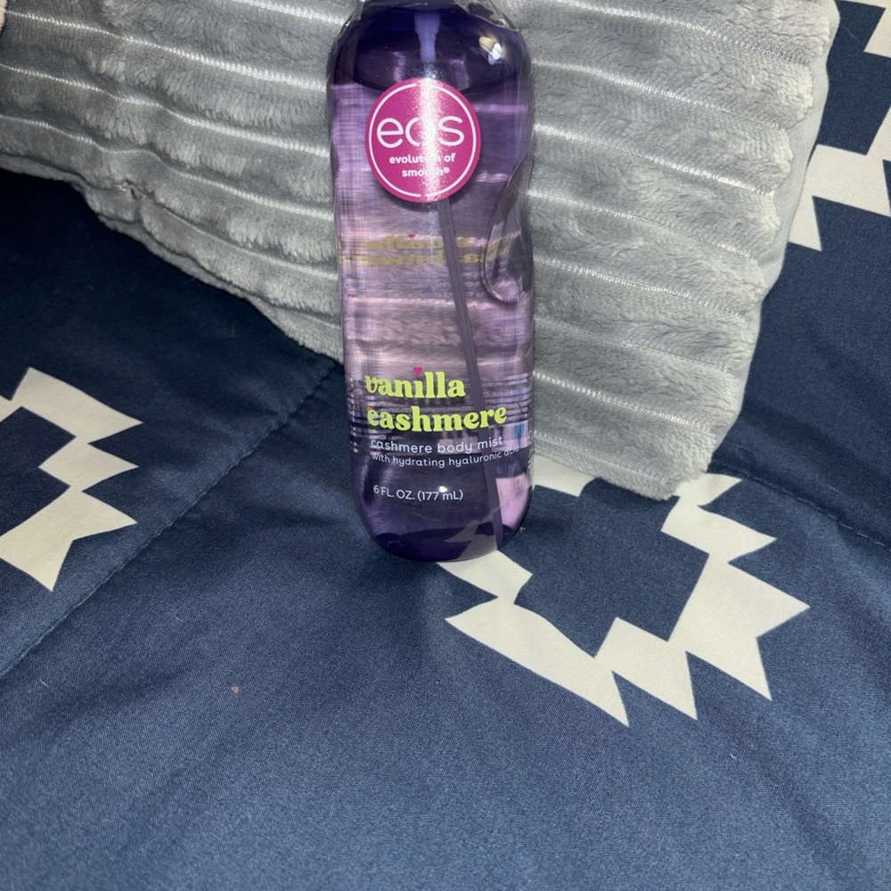 EOS Vanilla Cashmere Lotion